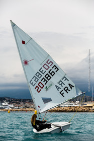 Entrainement Laser Radial_Louise Cervera_Matisse Pacaud_YCC_Cannes_JL_5D3_02 06 2016-0273.jpg