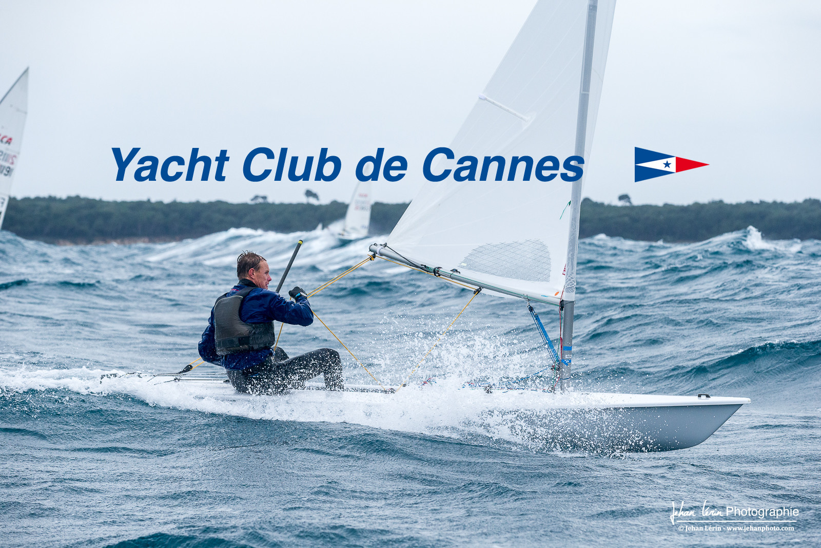 JB Bernaz et les ILCA du Yacht Club de Cannes dans la brise